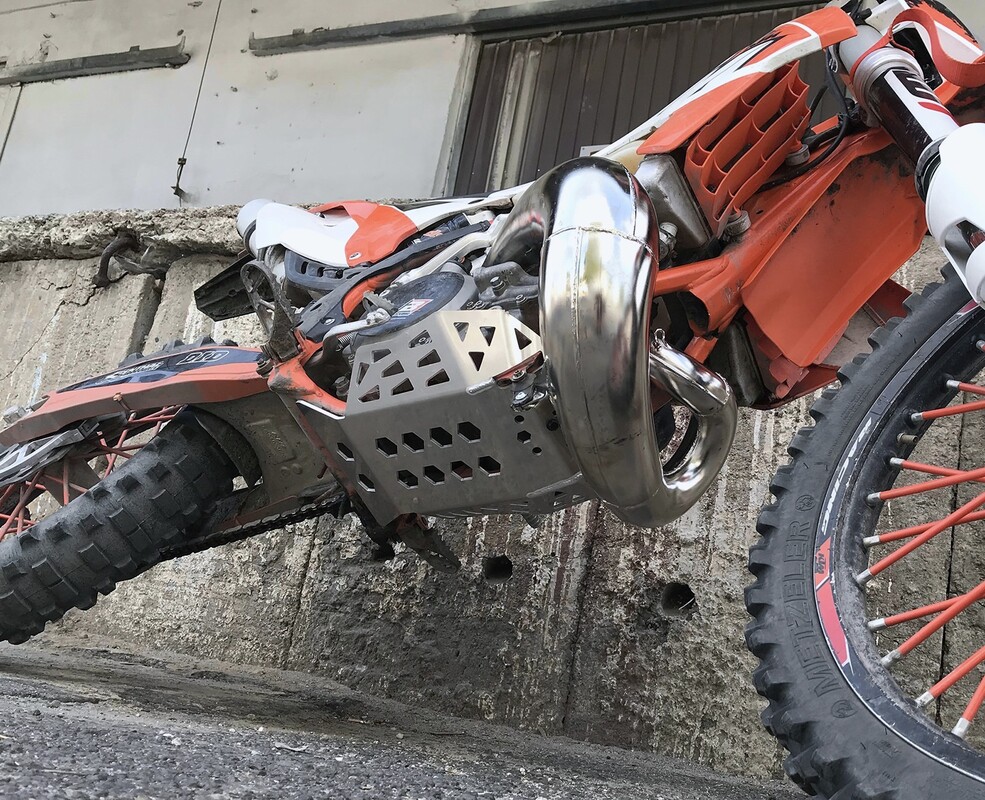 Skid plate KTM 2T 250/300 2016-2008 — Product shot