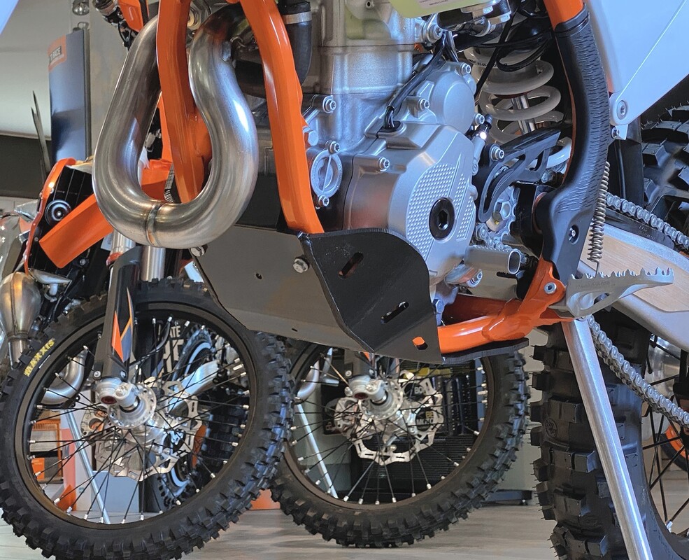 Skid plate KTM Husqvarna Gasgas 4T 250/350 2023-2017 — Product shot