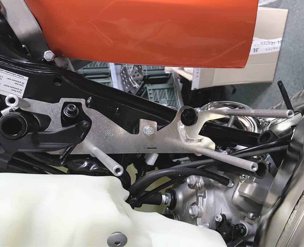 Kühlerschutz für Modelle ohne Lüfter! Gasgas 2023-2021 RG10 — Produktfoto