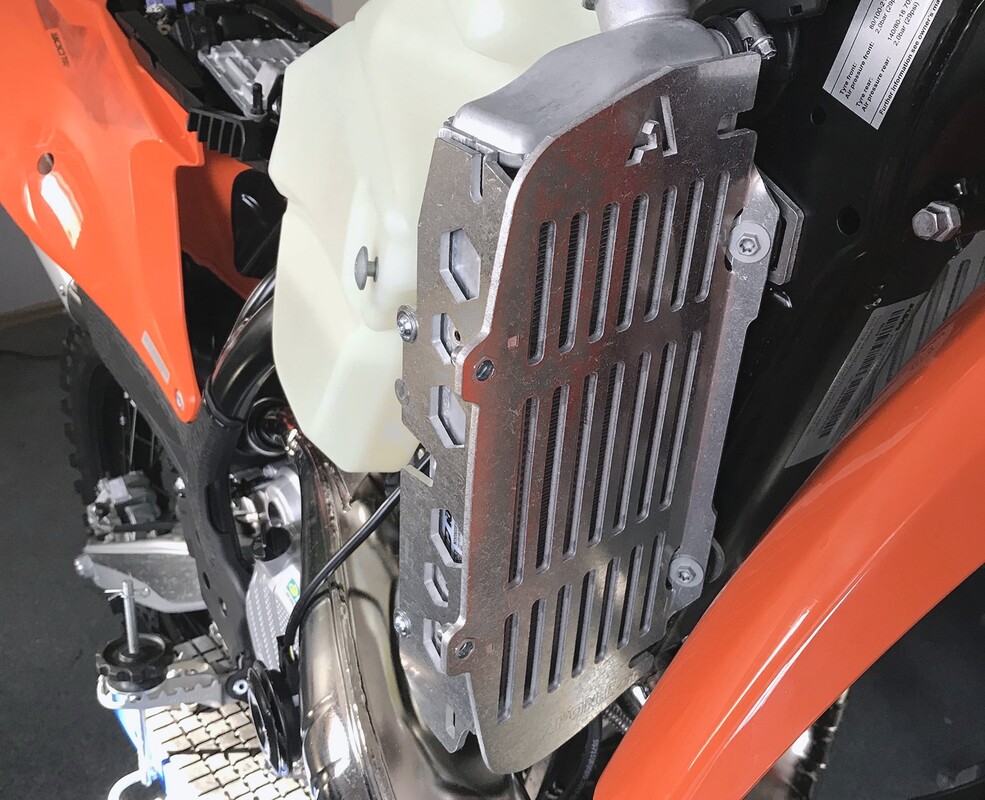Radiator guards for models without fan ! Gasgas 2023-2021 RG09 — Product shot