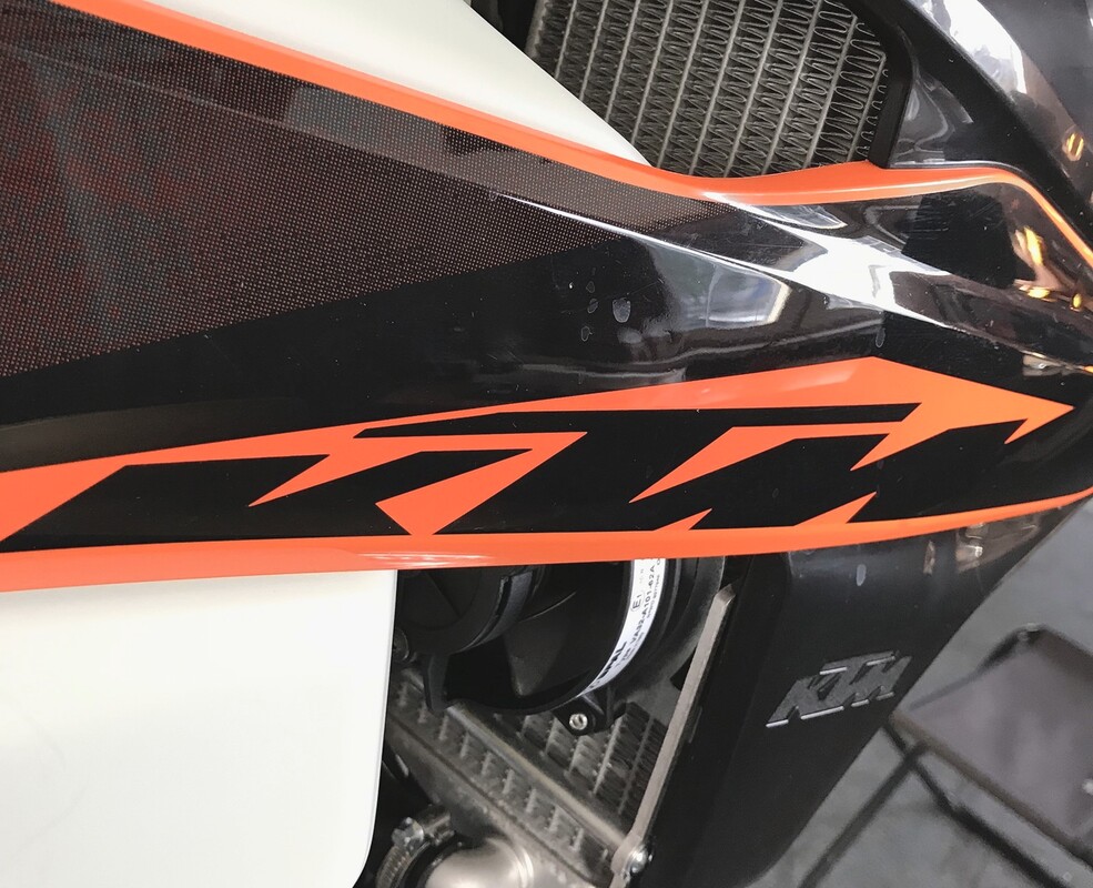 Radiator guards compatible with OEM SPAL fan Gasgas 2023-2021 RG09 F — Product shot