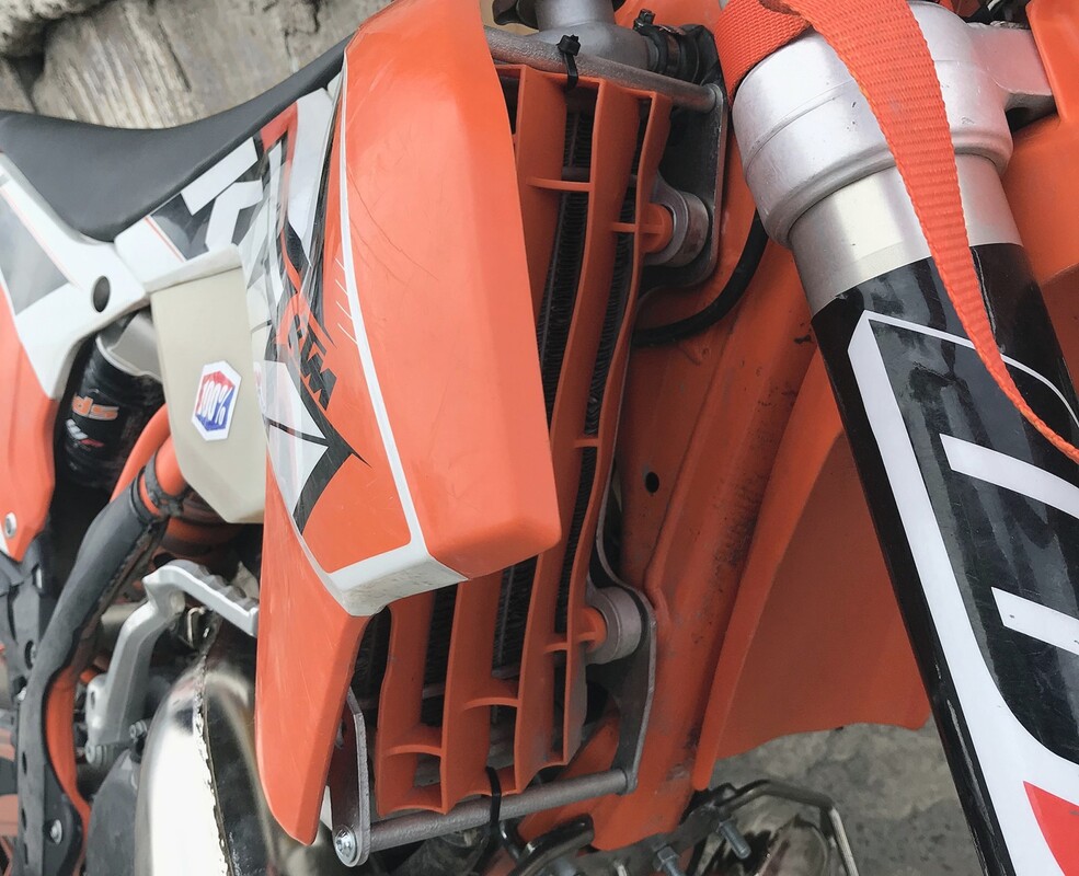 Osłony chłodnic + wentylator Husaberg 2014-2009 — Packshot
