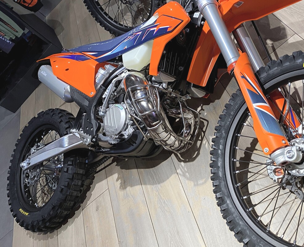 Diffusor-Schutz KTM Husqvarna 150 EXC TE 2T TPI 2023-2020 — Produktfoto