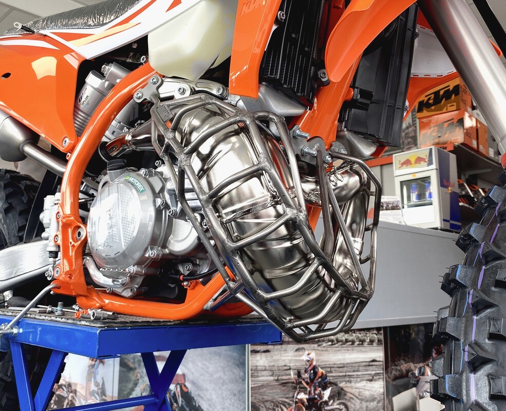 Osłona dyfuzora KTM Husqvarna 250 300 EXC TE 2T TPI 2020-2023 PG11 — Packshot