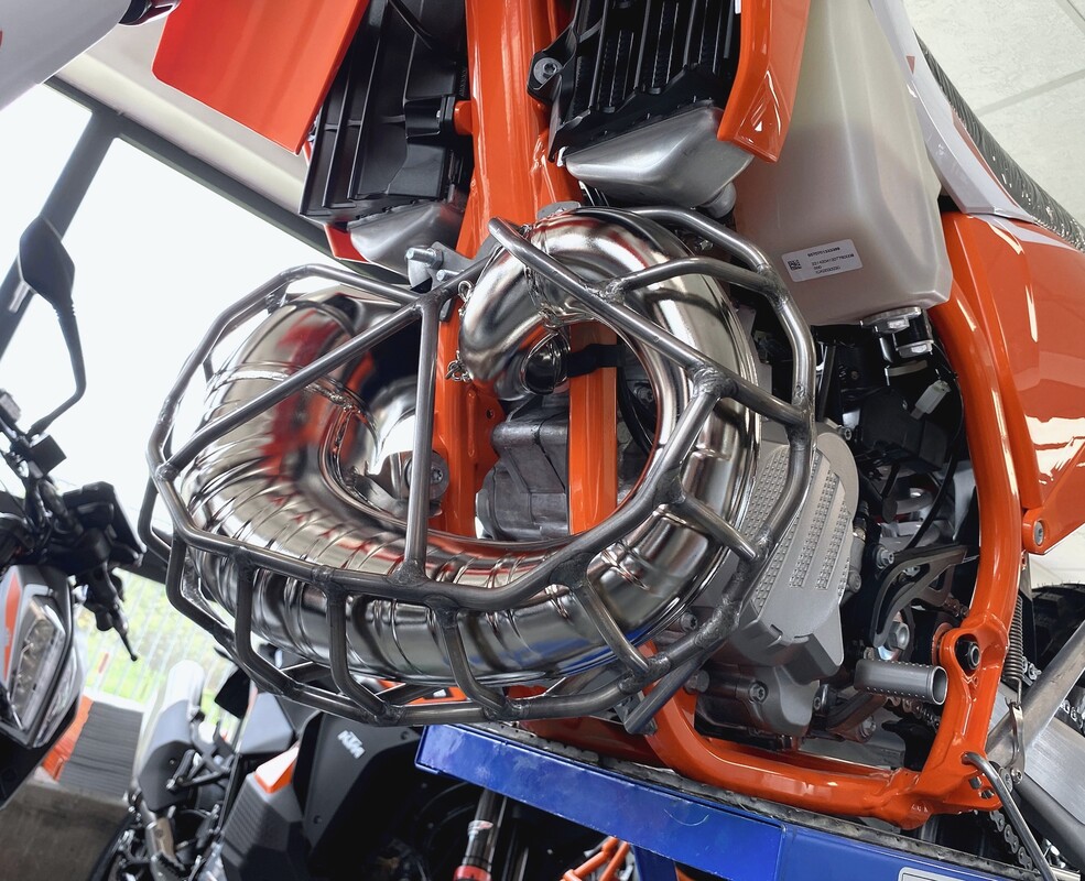 Diffuser guard GasGas EC 250 300 2T TPI 2021-2023 — Product shot