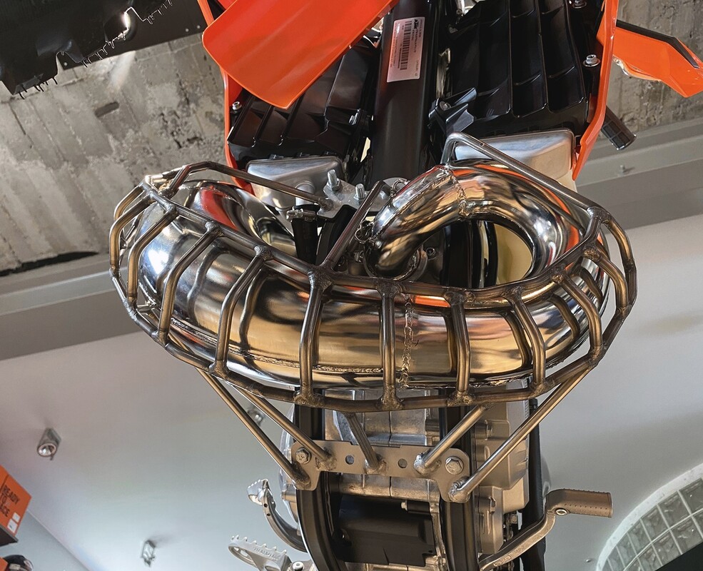 Osłona dyfuzora FMF KTM Husqvarna 250/300 EXC TE 2T TPI 2020-2023 — Packshot