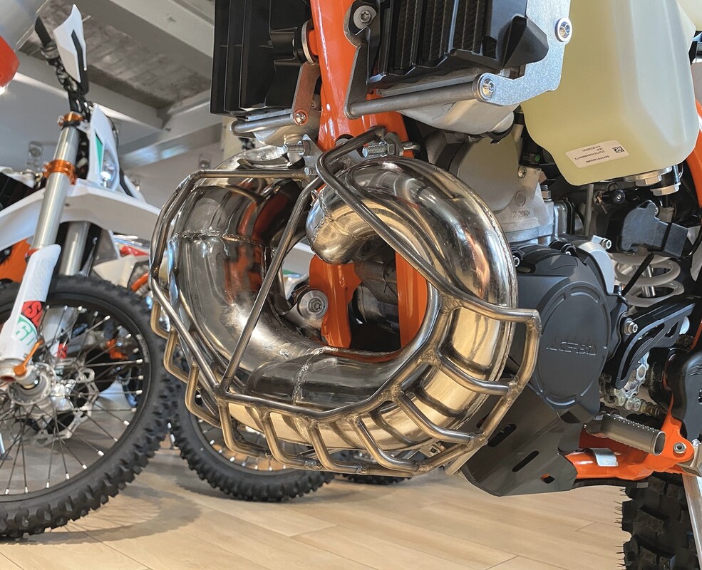 Osłona dyfuzora FMF KTM Husqvarna 250/300 EXC TE 2T TPI 2020-2023 — Packshot