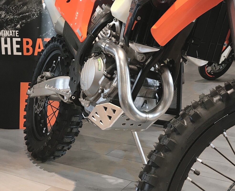 Osłona silnika EXC FE 4T 250/350 Gasgas 2023-2021 — Packshot