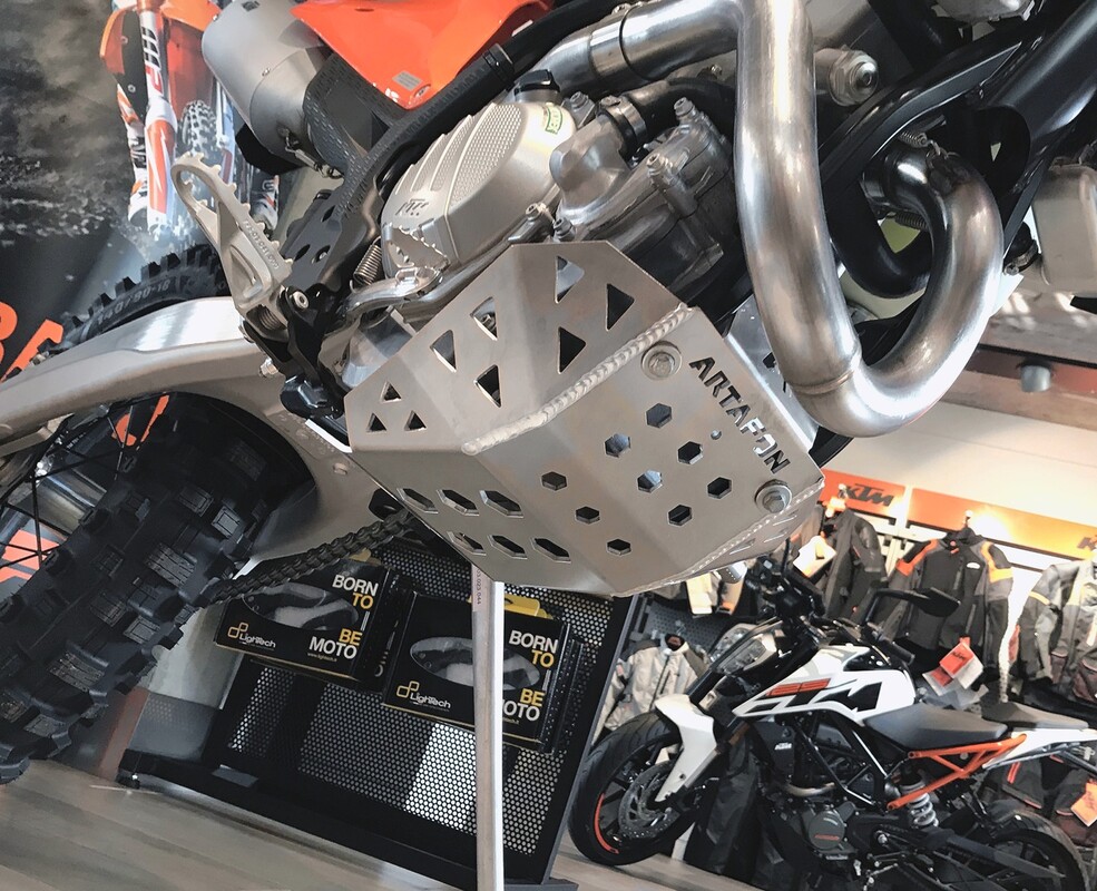 Osłona silnika EXC FE 4T 250/350 Gasgas 2023-2021 — Packshot