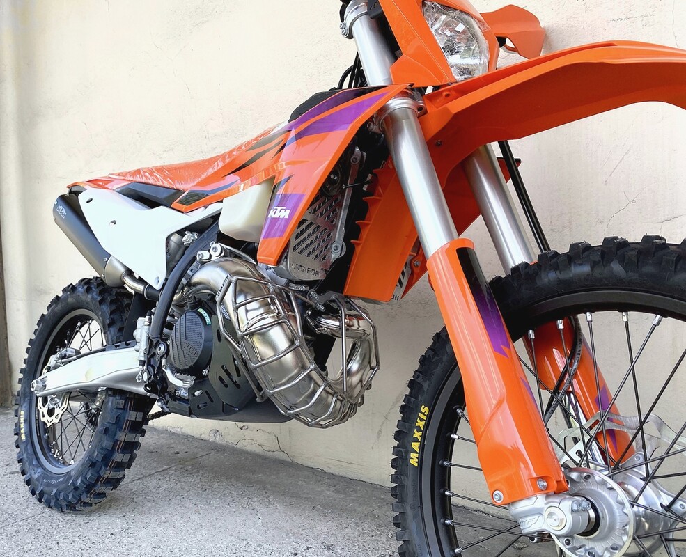 Osłona dyfuzora FMF - KTM Husqvarna GasGas TBI EXC TE EC 2T 250/300 2026-2024 — Packshot