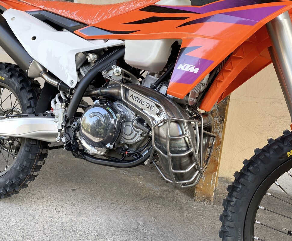 Osłona dyfuzora FMF - KTM Husqvarna GasGas TBI 250/300 EXC TE EC 2T 2026-2024 — Packshot