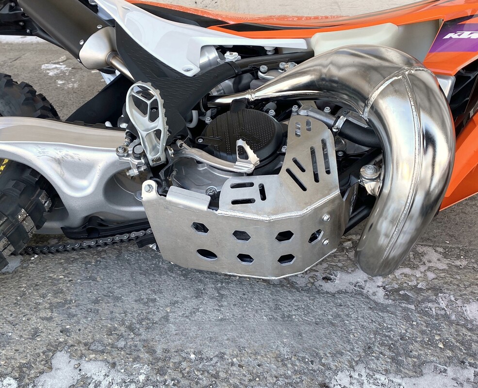 Schutzplatte EXC TE 150 KTM Husqvarna TBI 2T 2026-2024 — Produktfoto
