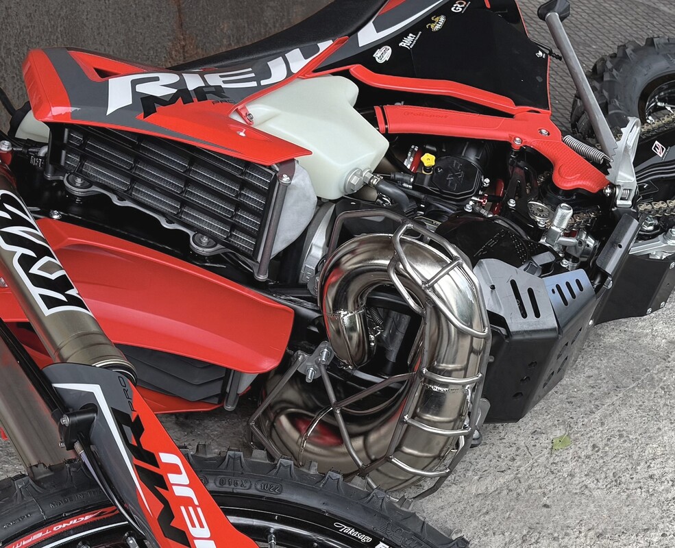 Osłony chłodnic 2026 MY Rieju Rieju MR PRO 300i 2026-2025 — Packshot