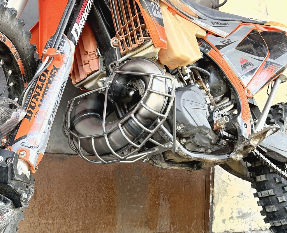 OXA osłona dyfuzora KTM Husqvarna 250/300 EXC TE 2T TPI 2019-2017 — Packshot