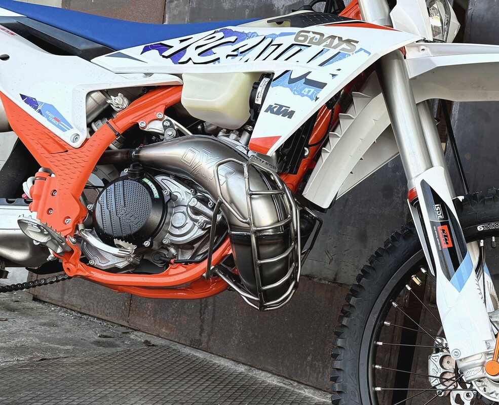 OXA Diffuser guard KTM Husqvarna GasGas TBI 250/300 EXC TE 2T 2024-2026 — Product shot
