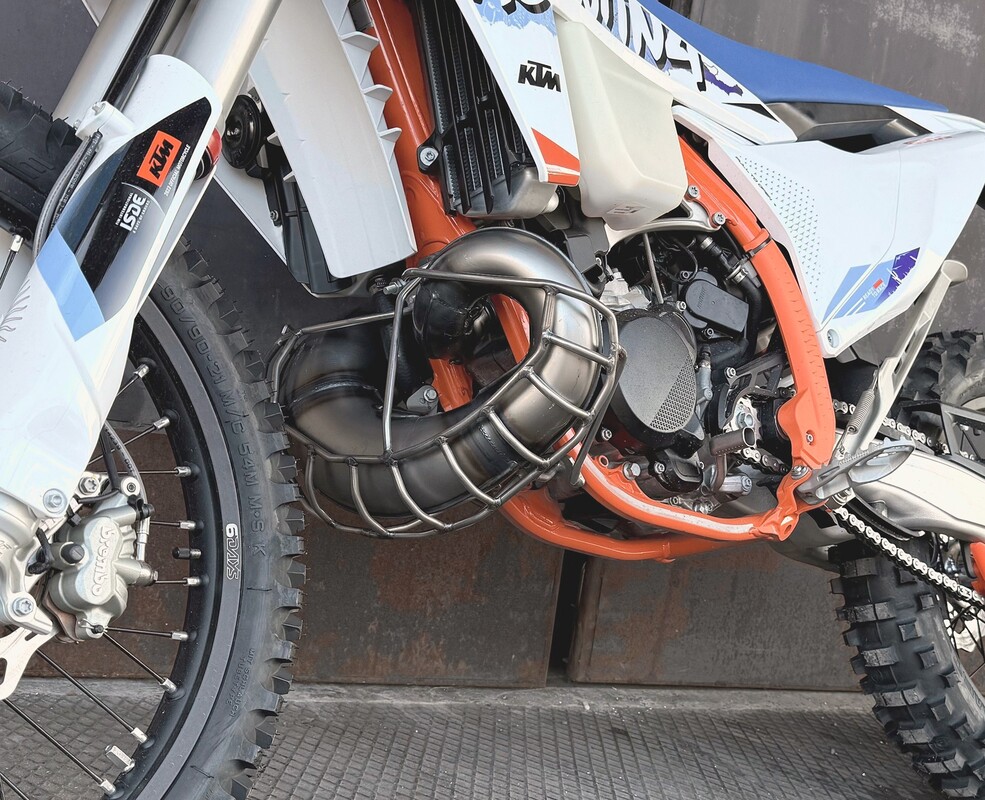 OXA Diffuser guard KTM Husqvarna GasGas TBI 250/300 EXC TE 2T 2024-2026 — Product shot
