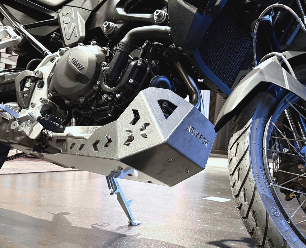 Skid plate Engine guard BMW F 800 GS 2024-2026 — Product shot