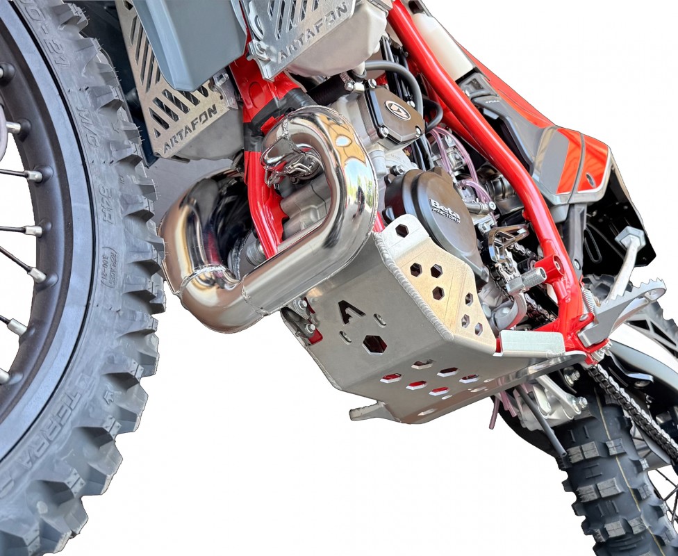 Osłona silnika Beta Xtrainer 250 300 2T alu 2026-2015 — Packshot
