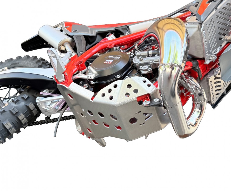 Osłona silnika Beta Xtrainer 250 300 2T alu 2026-2015 — Packshot