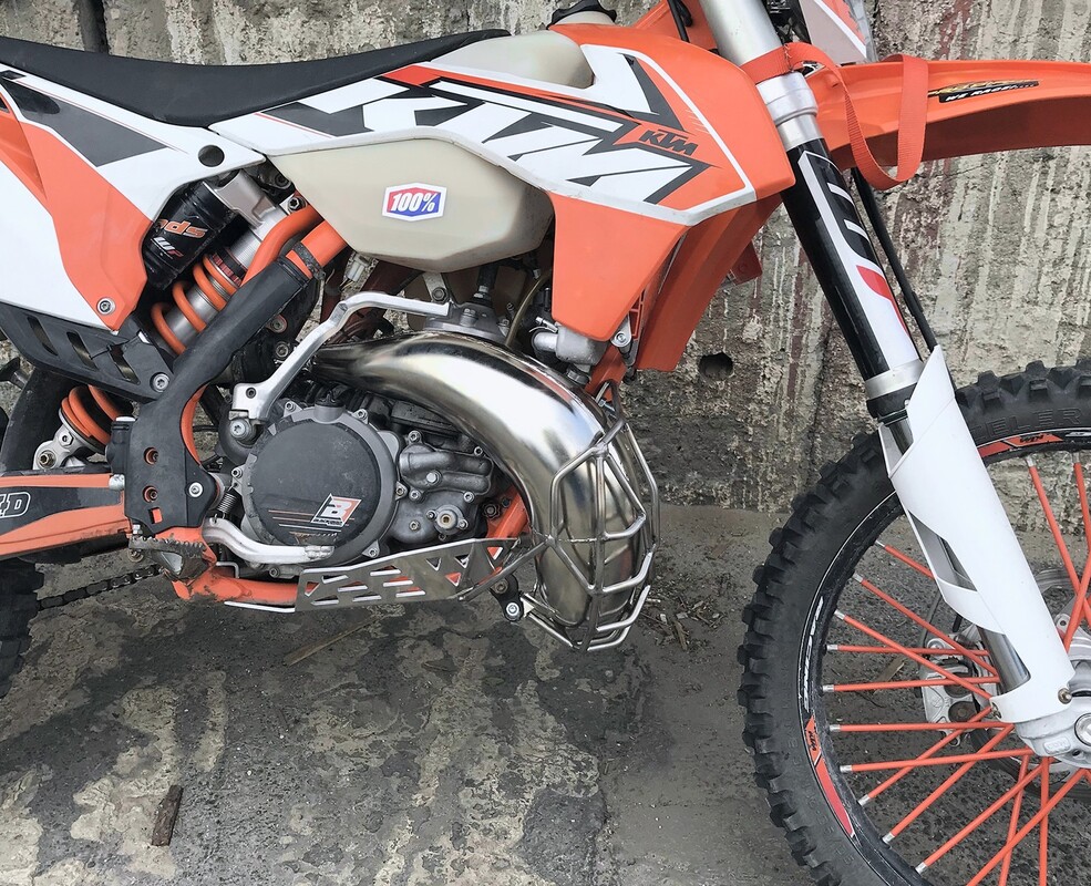 Diffusor-Schutz KTM 2T 250/300 EXC 2016-2008 — Produktfoto