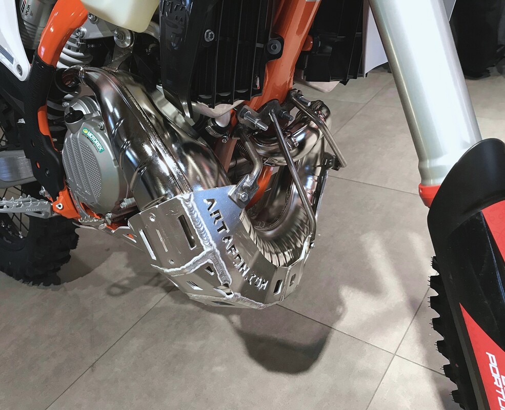 Osłona dyfuzora KTM Husqvarna 2T 250/300 PG05 X 2023-2020 — Packshot