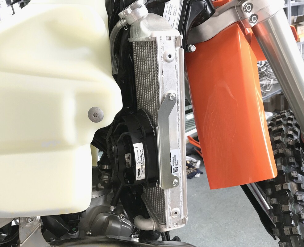 Lüfter-Kit KTM Husqvarna Vergaser (kein TPI !!) 2019-2017 — Produktfoto