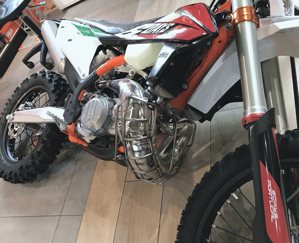 Osłona dyfuzora KTM Husqvarna 250/300 EXC TE 2T TPI 2023-2020 — Packshot