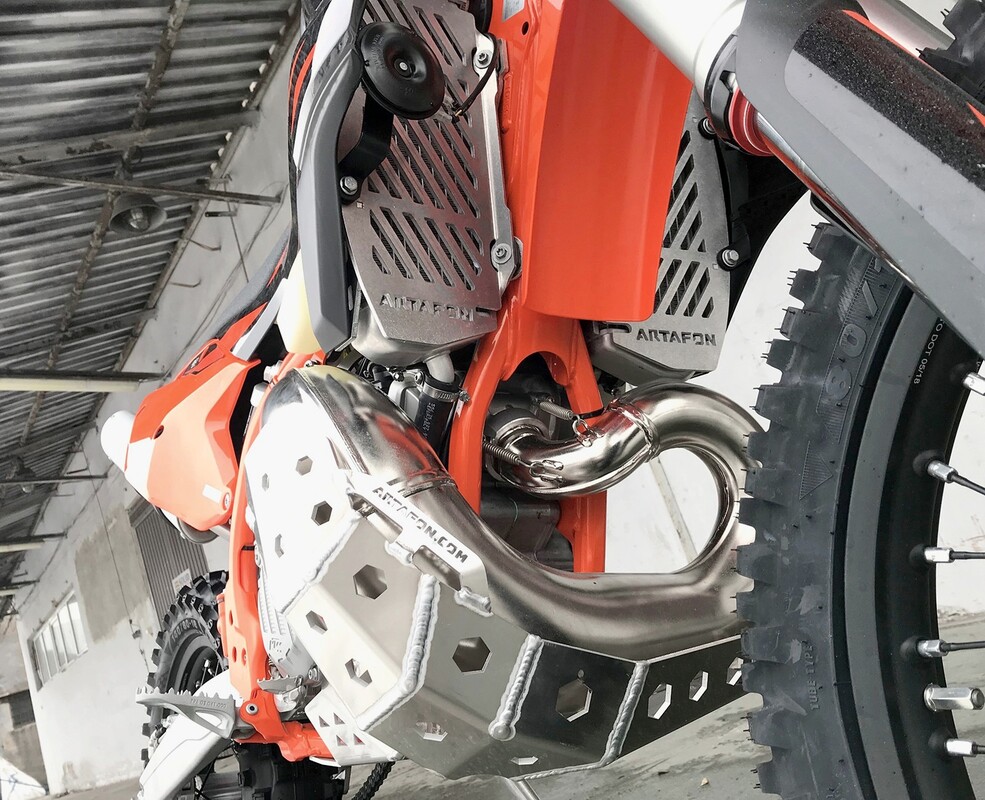 Osłony chłodnic KTM/Husqvarna 2T 4T 2019-2017 — Packshot