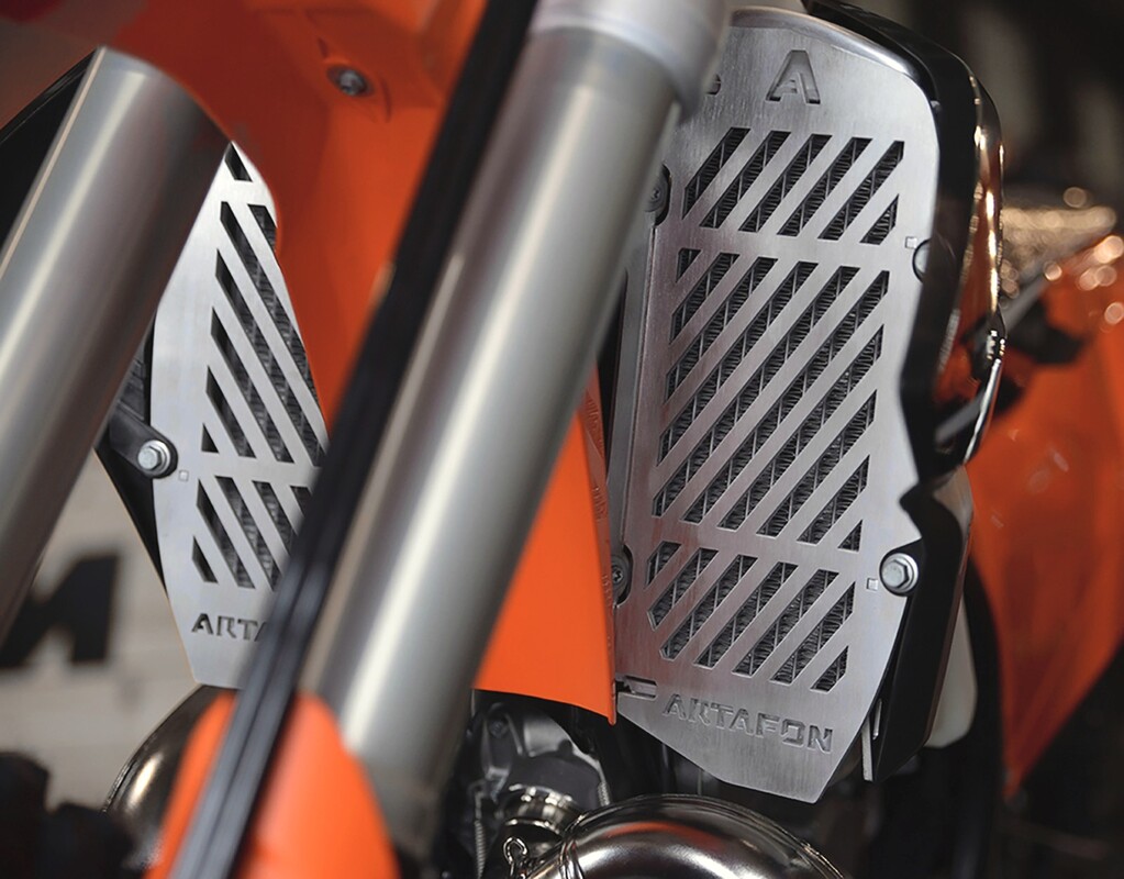 Osłony chłodnic KTM/Husqvarna 2T 4T 2019-2017 — Packshot